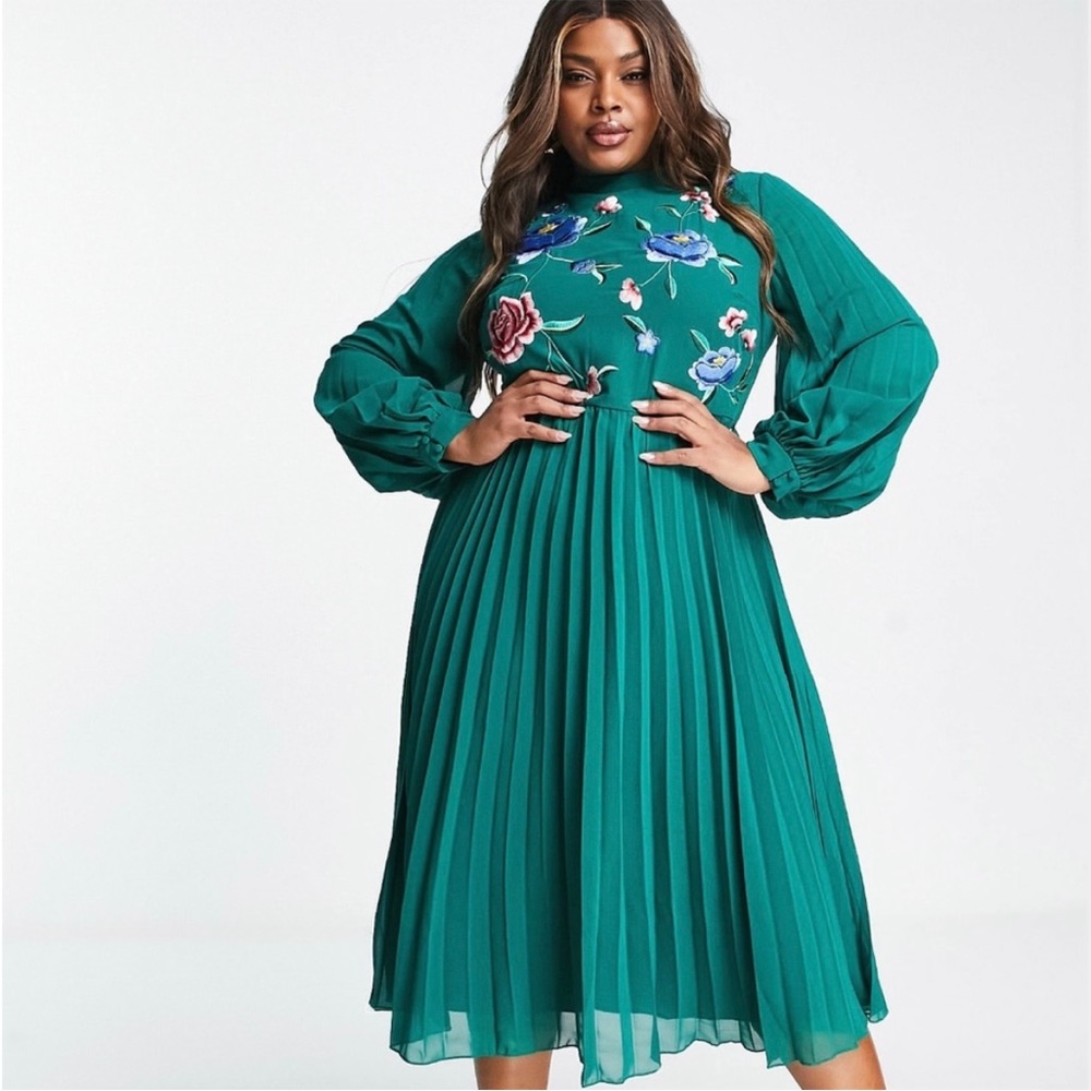 ASOS Embroidered Pleated Dress Long Sleeve size 20